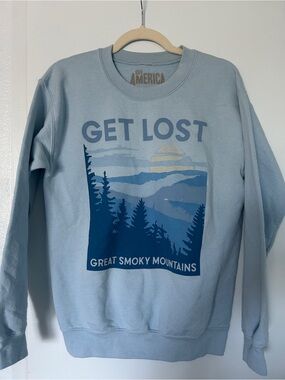 See America 'Get Lost, Great Smoky Mountains’ Light Blue Graphic Sweatshirt - S